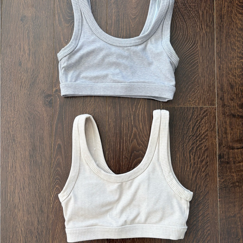 ALO Yoga Gray and Cream Ribbed Sports Bra - set of 2